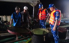 Chiêu trò của tàu cá vận chuyển dầu DO 
trái phép trên biển Tây Nam