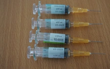 5 trẻ nhập viện do tiêm vắc xin hết hạn