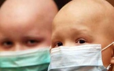 Giới khoa học hoang mang: Ung thư đang đe dọa giới trẻ