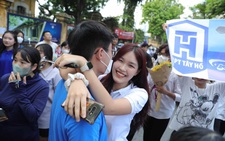 Đề thi môn ngoại ngữ: Dễ nhưng khó có 'mưa' điểm 10