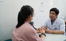 Vào mạng 'giải trí' 4 tiếng/ngày gây ảnh hưởng đến sức khỏe tâm thần?