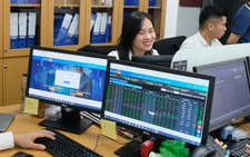 1,16 tỉ USD đổ vào sàn chứng khoán, tranh nhau mua cổ phiếu Vingroup