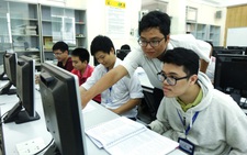 Lại nóng chuyện học phí đại học
