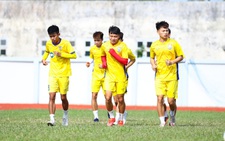Vì sao các đội trẻ Sông Lam Nghệ An phải 'ăn đong'?