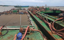 Dùng ám hiệu 'đi nhậu' để hút trộm 73.000m³ cát, nhóm 'cát tặc' bị đề nghị truy tố