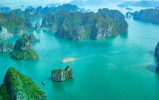Vịnh Hạ Long được đề cử là điểm du lịch đáng đến trong năm 2024
