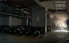 Camera ghi cảnh nổ tại hầm chung cư vì bóng đèn, bảo vệ kịp thời ngắt điện