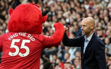 Man United luôn giống 'rạp xiếc'