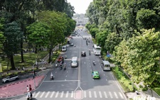 TP.HCM nắng đẹp, bình yên ngày đầu năm mới