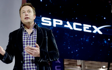 Elon Musk phản pháo nghi vấn dùng ma túy khi họp ở SpaceX