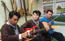 Mang cả xứ dừa đến trước Nhà hát TP.HCM hát sắc bùa Phú Lễ, múa bóng rỗi