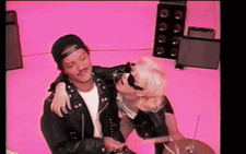 Vượt Taylor Swift, APT. của Rosé BlackPink và Bruno Mars là màn kết hợp bùng nổ nhất 2024