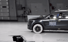 Vì sao Kia Sorento 2025 vẫn chưa được chấm điểm an toàn cao nhất?