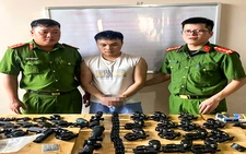 Phá đường dây buôn bán vũ khí xuyên quốc gia, thu giữ hơn 500 khẩu súng