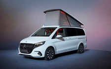 Mercedes-Benz V-Class phiên bản nhà di động: Giá quy đổi 1,6 tỉ, nhiều giải trí nhưng không có bếp
