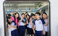 Không khí sôi động tại ga metro, người dân TP.HCM thích thú trải nghiệm