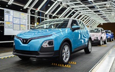 VinFast VF 5 Plus sáng cửa trở thành 'vua doanh số' 2024