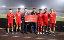 Acecook thưởng Đội tuyển bóng đá Việt Nam 1 tỉ đồng