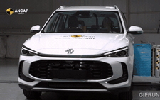 MG ZS đời mới chờ về Việt Nam chỉ được 4 sao ANCAP: Mất điểm ở hạng mục không ngờ