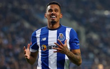 Siêu phẩm phút bù giờ cuối cùng giúp Porto hạ Arsenal