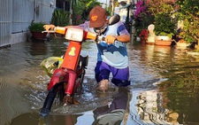 Triều cường dâng cao gây ngập nhiều tuyến đường, nhà dân ở Mỹ Tho