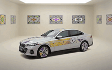 BMW nâng tầm xe sang với sơn đổi màu