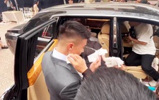 Quang Hải rước cô dâu Chu Thanh Huyền bằng Rolls Royce