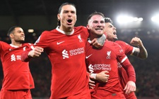 'Messi chân phải' giúp Liverpool lấy lại ngôi đầu bảng