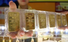 Giá vàng miếng SJC tăng như vũ bão, lên 92,4 triệu đồng/lượng