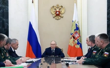 Tổng thống Putin: Chi cho quốc phòng của Nga tăng nhưng chưa bằng Liên Xô