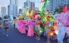 Đường phố Nha Trang lung linh với lễ hội Carnival ánh sáng