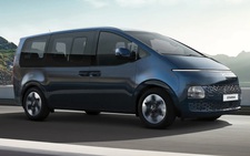 Hyundai Staria thêm trang bị, tăng giá nhưng mất tính năng an toàn quan trọng