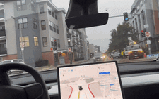 Xe Tesla và Elon Musk và 'hội con cưng' có hệ thống tự lái đặc biệt?