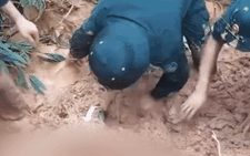 Sạt lở đất vùi lấp xe khách ở Hà Giang, 11 người chết