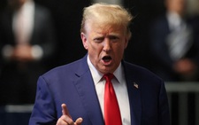Lùi ngày tuyên án ông Trump hơn 2 tháng, sau khi có 'kim bài miễn tử'