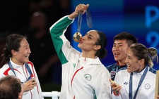 Võ sĩ gây tranh cãi giới tính đoạt HCV boxing
