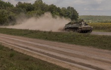 Nga công nhận quân Ukraine tiến sâu 30km vào lãnh thổ,  cố ngăn một cuộc tấn công khác