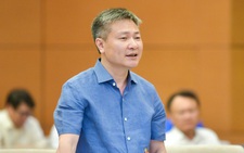 Thứ trưởng Bộ Công an: Học sinh đi xe máy, xe máy điện dàn hàng ngang, vượt ẩu, dùng điện thoại