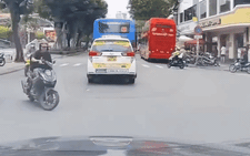 Cúi đầu cảm ơn khi được nhường đường, mang điều tử tế đi muôn phương