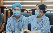 Hồi phục sau ca mổ ghép thận: ‘Mẹ đã sinh ra tôi thêm một lần nữa’