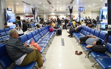 Sân bay chứ không phải nhà riêng