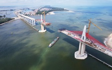 Cây cầu nối nhịp bờ vui
