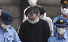 Tokyo police arrest phone scam group leader