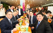 First-ever Vietnam Phở festival officially kicks off in Singapore