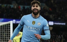 m 88 - Chiến thuật chờ đợi và đột phá trên sân Ngoại Hạng Anh