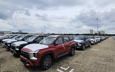 First batch of Mitsubishi Destinator arrives in Vietnam
