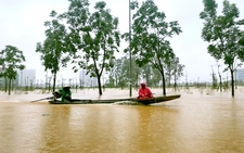 Central Vietnam to face prolonged downpours up to 850mm as river water keeps rising
