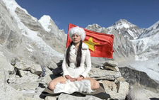 Young Vietnamese author chronicles Himalayan journey after cancer surgery