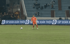 Video: Ngày thi đấu thảm họa của thủ môn Tuấn Linh trước CLB Nam Định