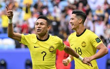 Cầu thủ Malaysia bị tạt axit xúc động khi trở lại đội tuyển